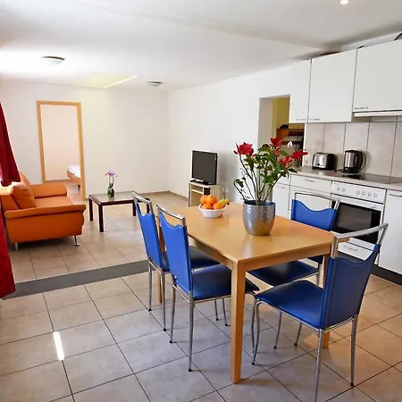 West Station Holidays Интерлакен